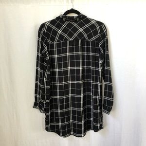 Divided Tops - H&M Longline Plaid Button Down Divided Tops - H&M Longline Plaid Button Down